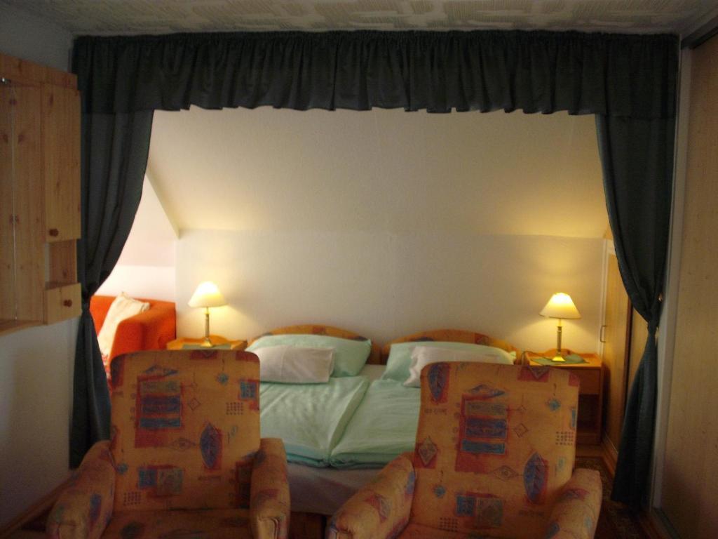 Apart Hevizi Haz Room photo